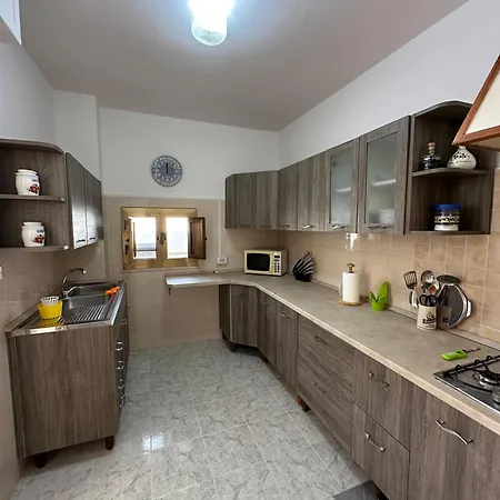 Emma Apartmán Lido Marini